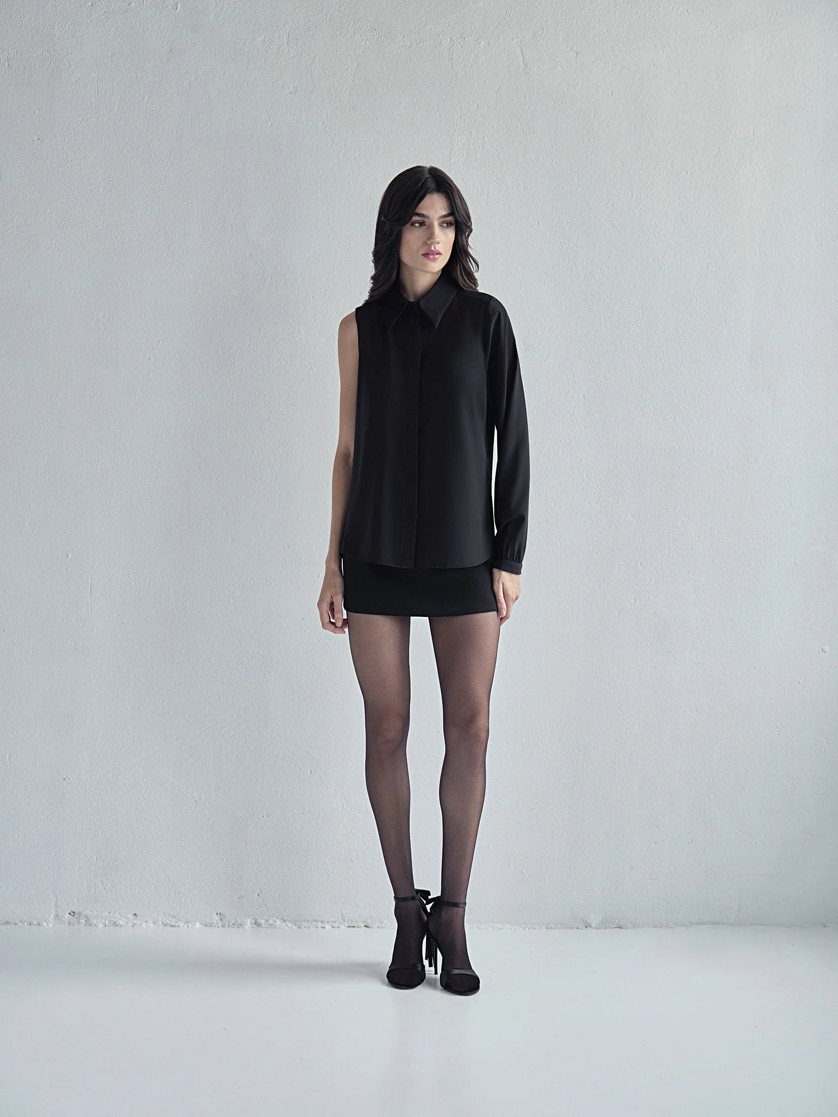 HL TRILHA BLOUSE - BLACK