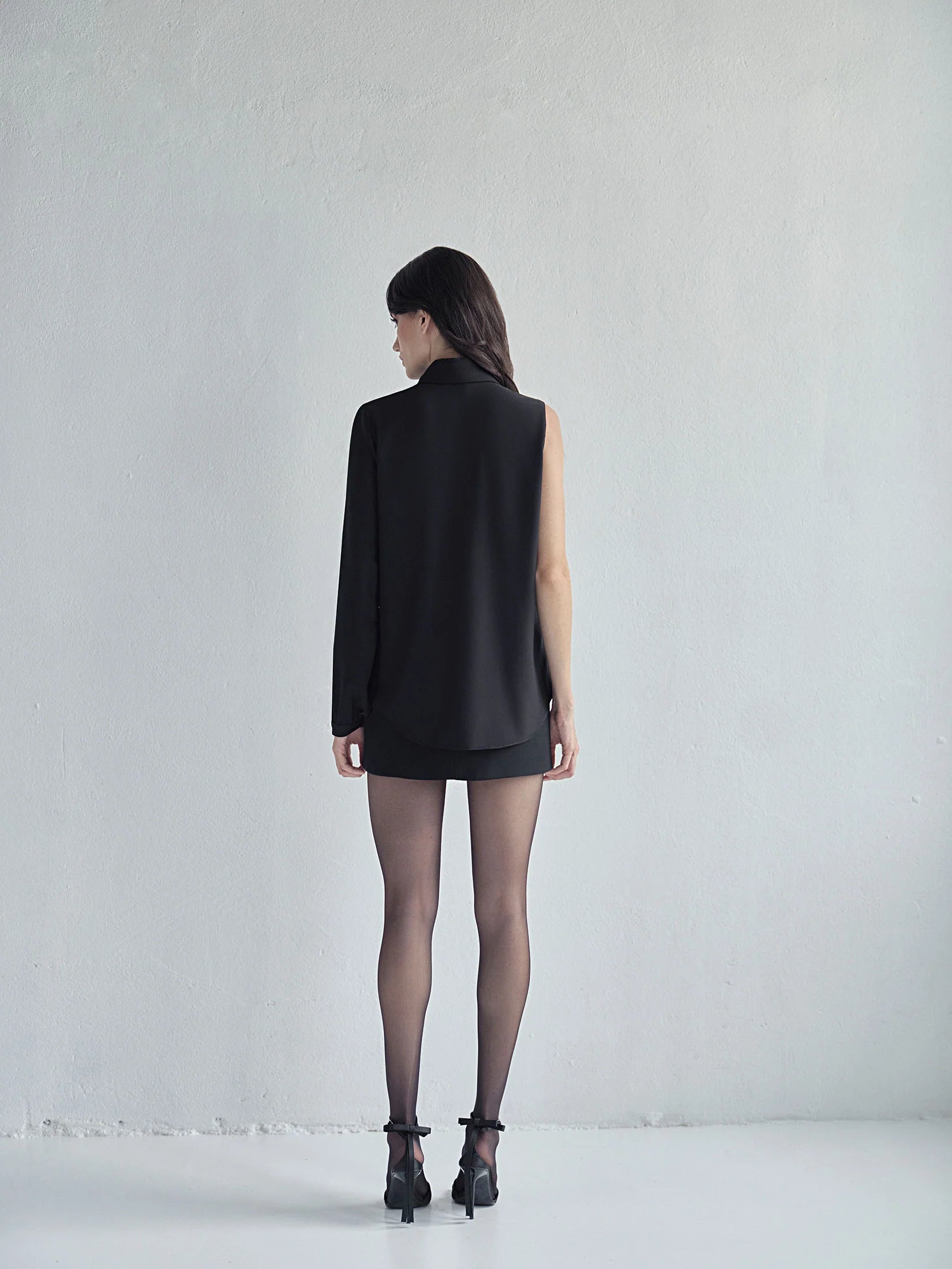 HL ESSECIAL SKIRT - BLACK