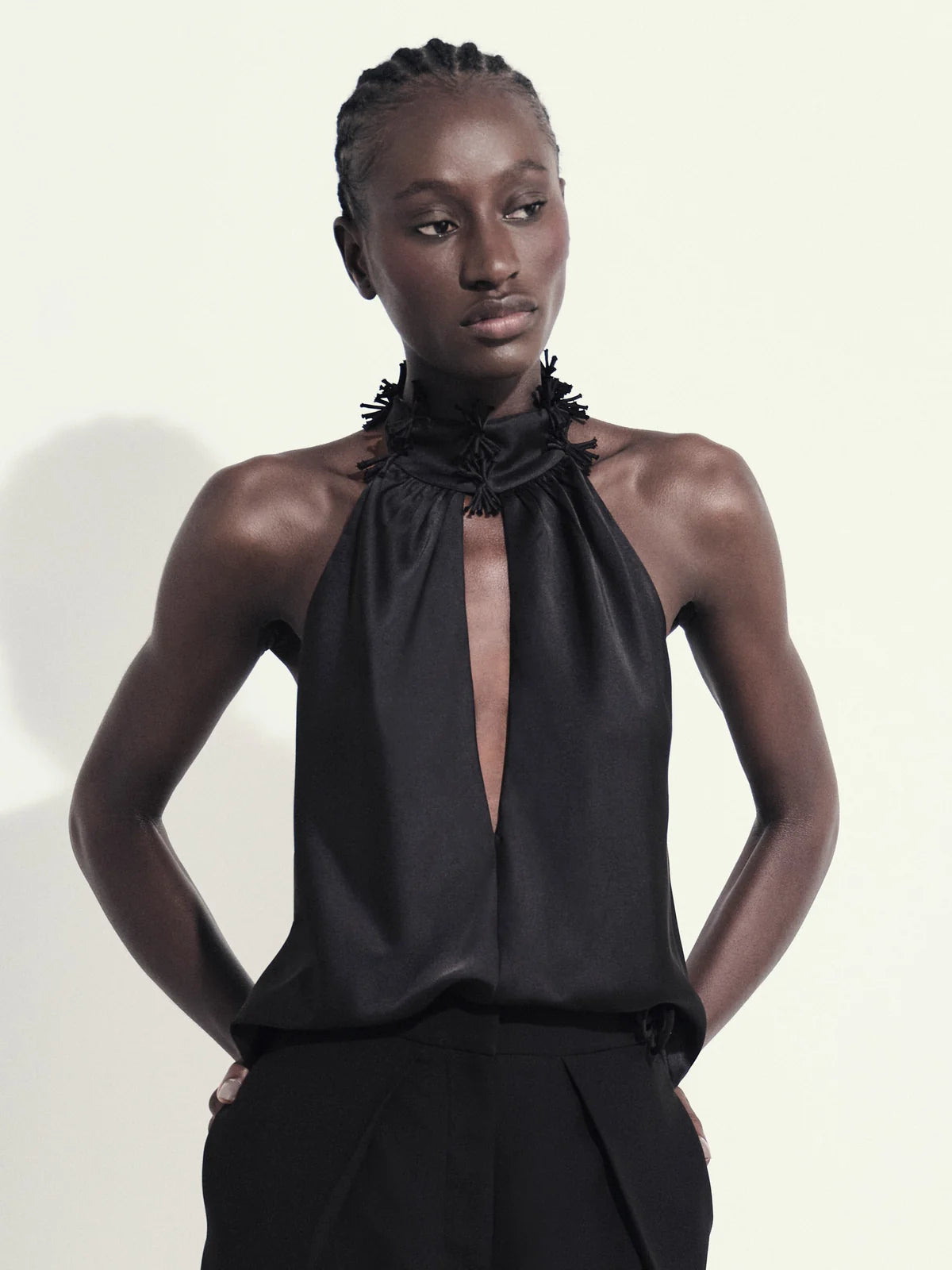 HL ATELIE GOLA BLOUSE - BLACK