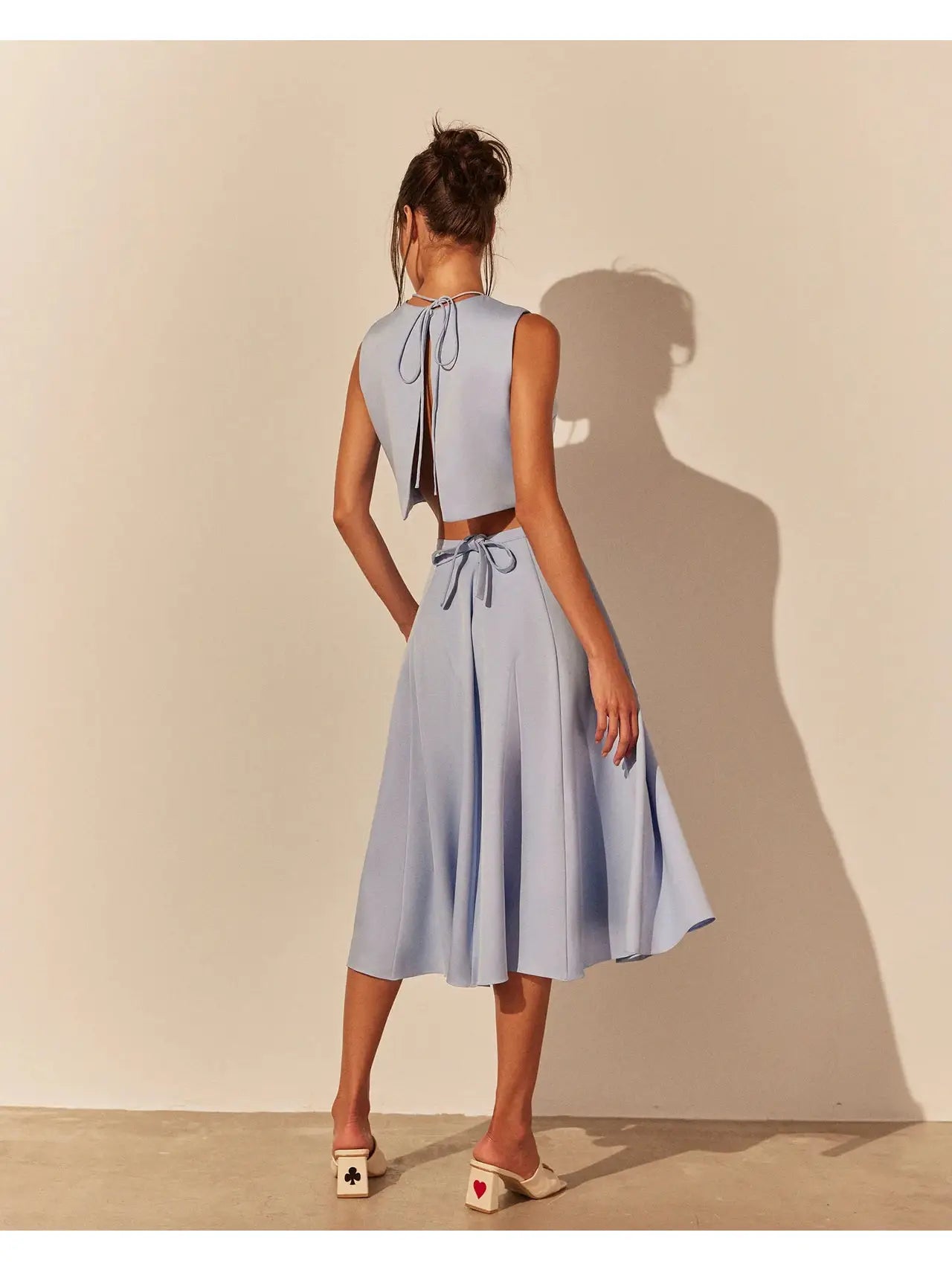 HL MIDI SKIRT FULL LOOK - BLUE