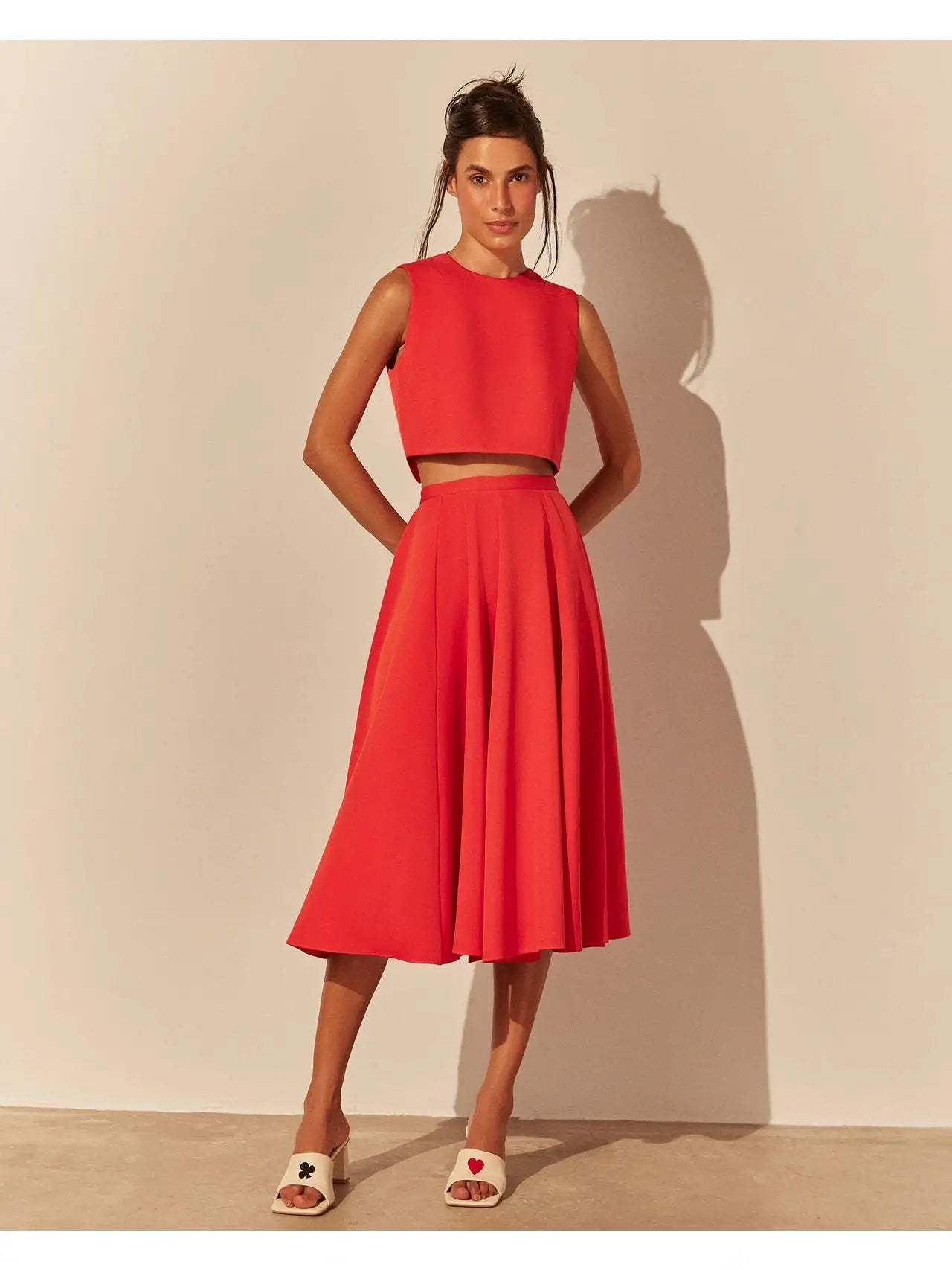 HL MIDI SKIRT FULL LOOK - RED