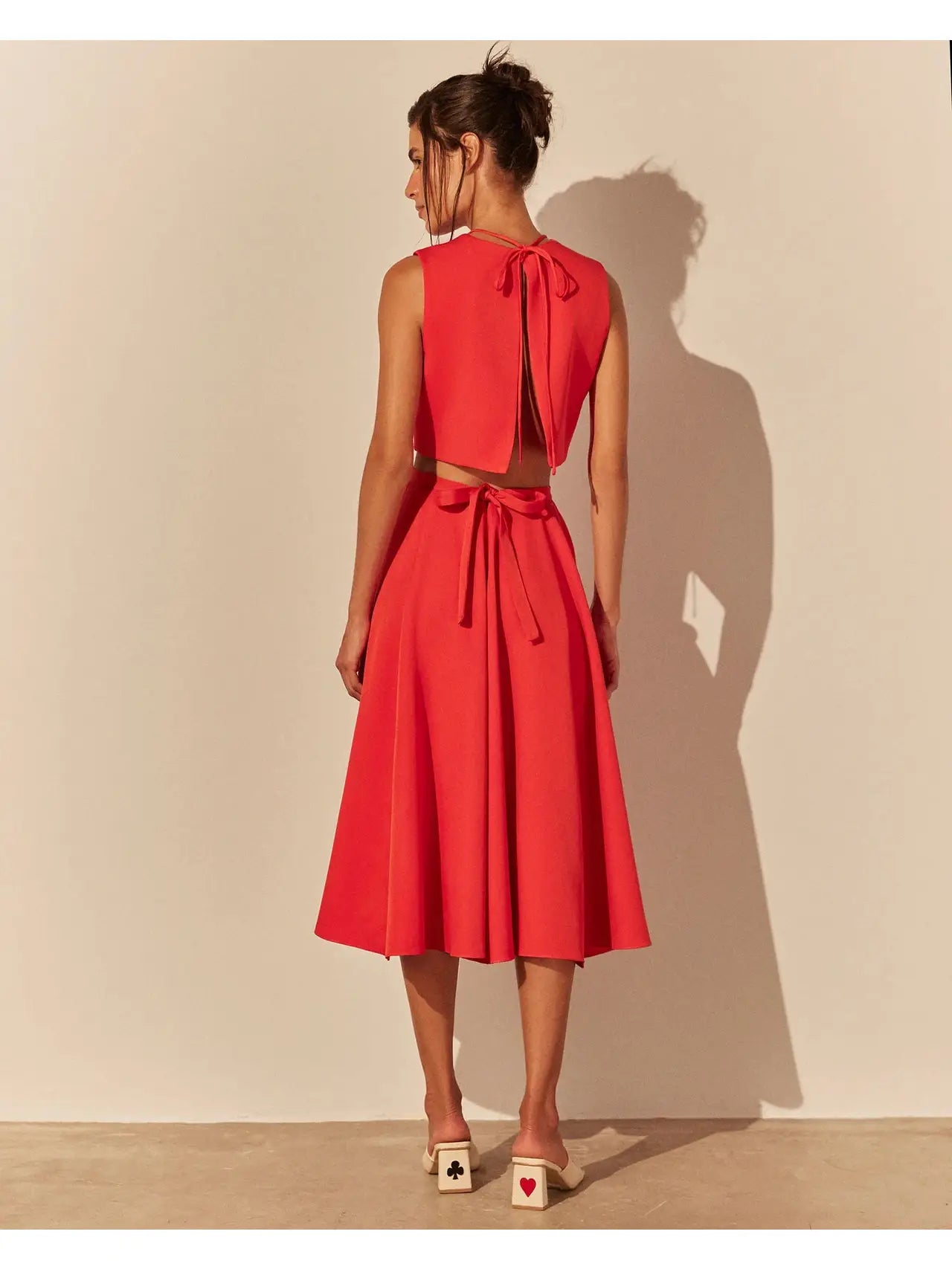 HL MIDI SKIRT FULL LOOK - RED