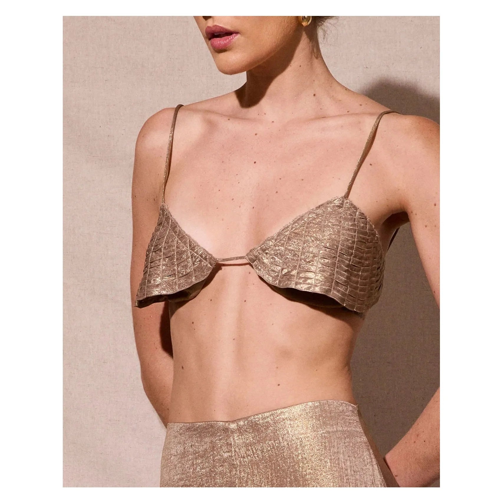 HL MOULAGE GLAMOUR GOLD TOP
