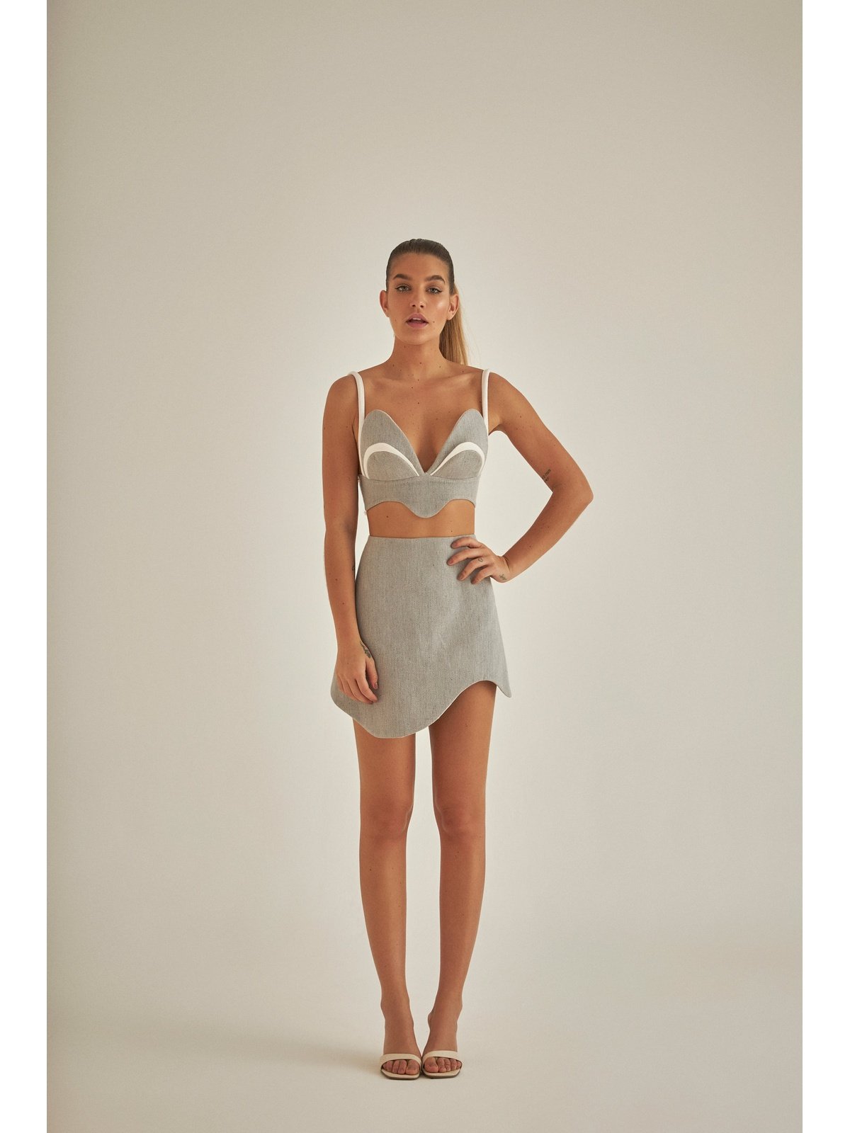HL Apoteose top