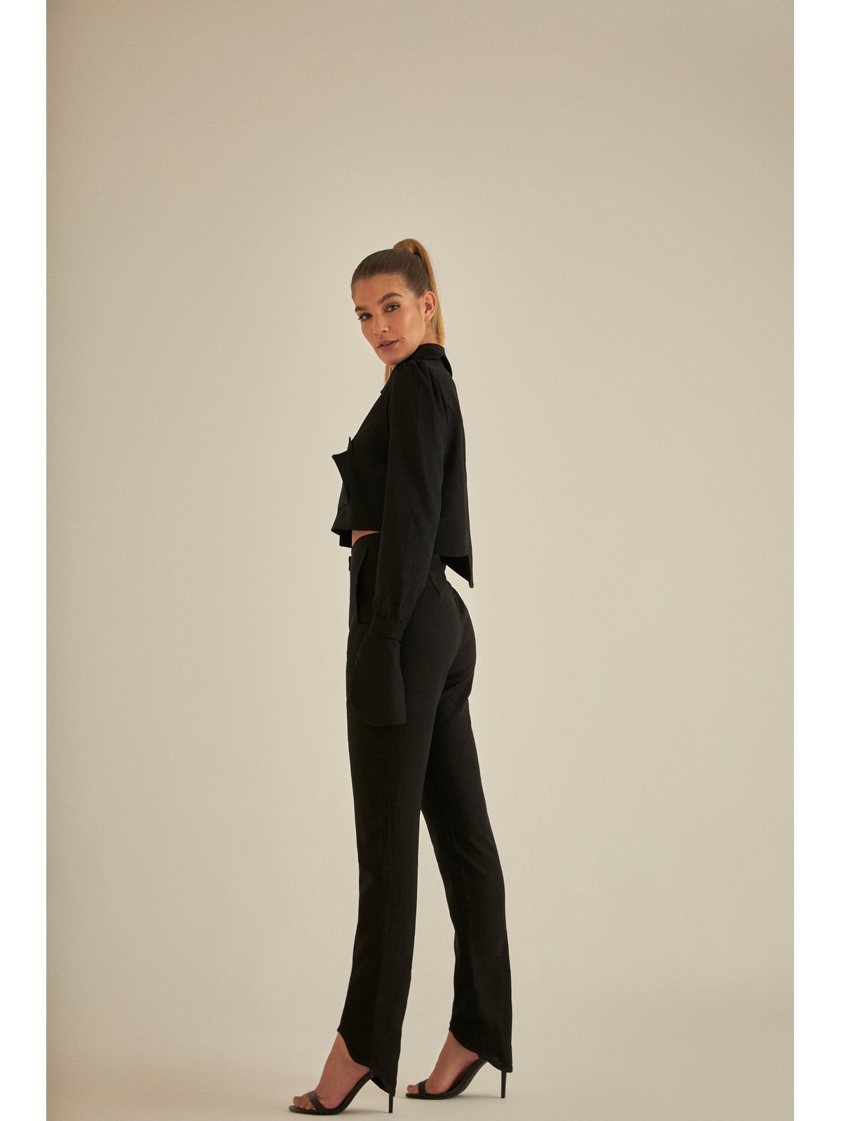 Linen Curved Pants-Black